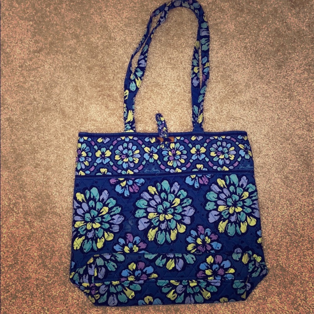 Vera Bradley tote bag
